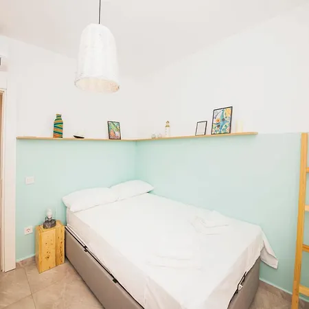 Amazing House With Balcony 1 Min Walking Distance To The Beach In Bodrum 度假居 博德鲁姆